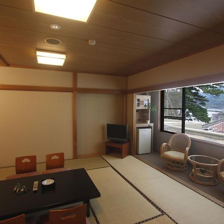 Hotel New Tomiyoshi Atami  Esterno foto
