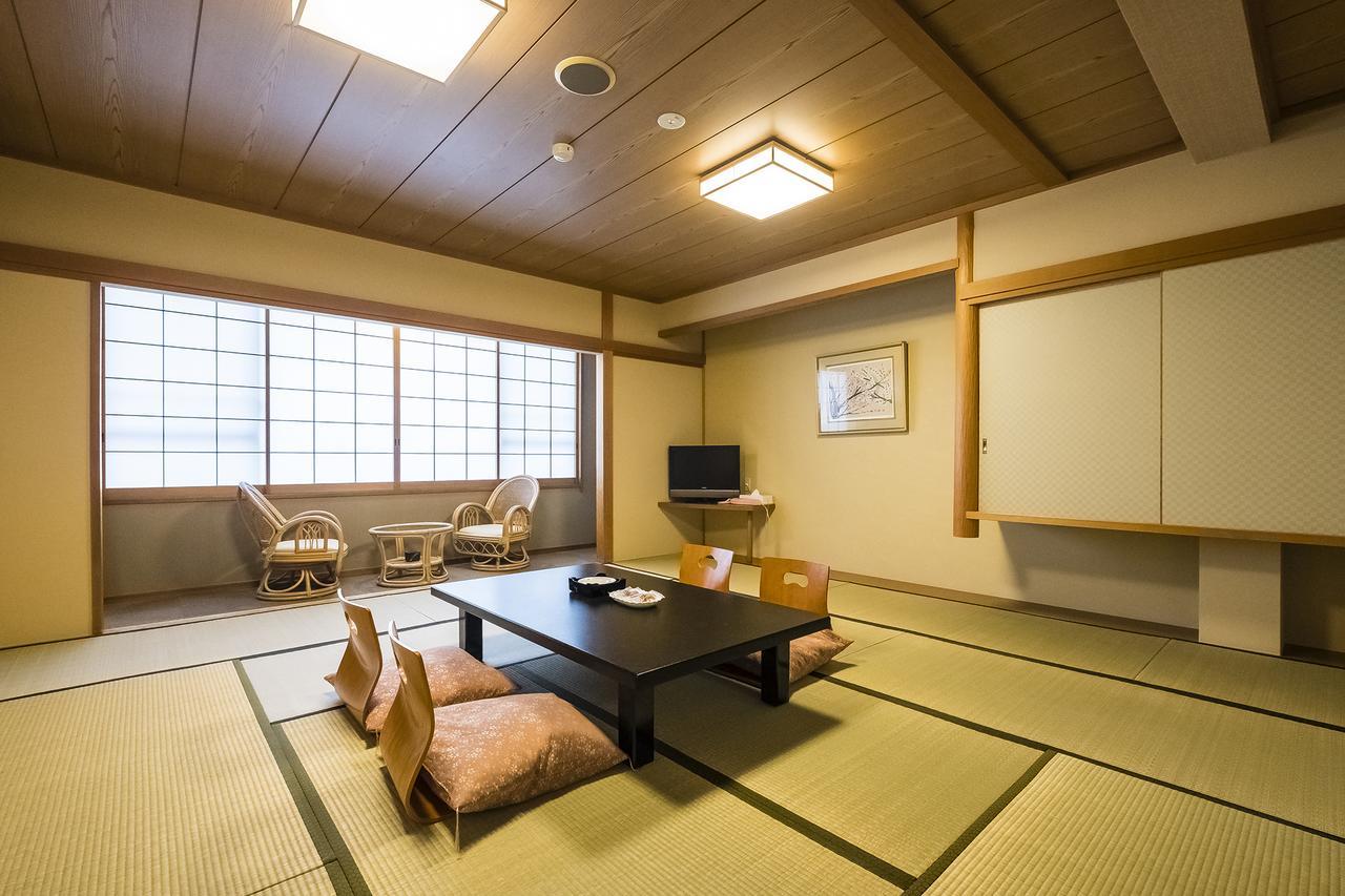 Hotel New Tomiyoshi Atami  Esterno foto