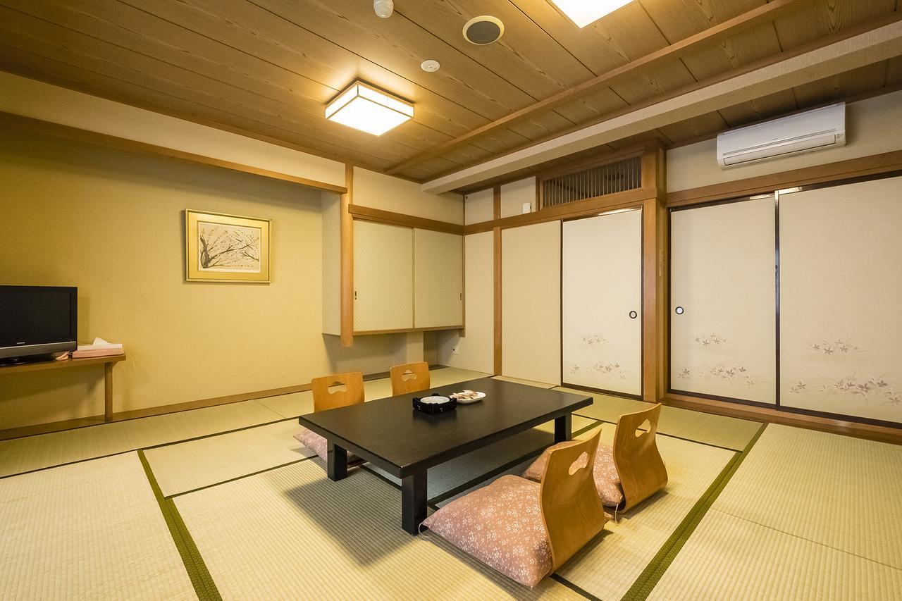 Hotel New Tomiyoshi Atami  Esterno foto