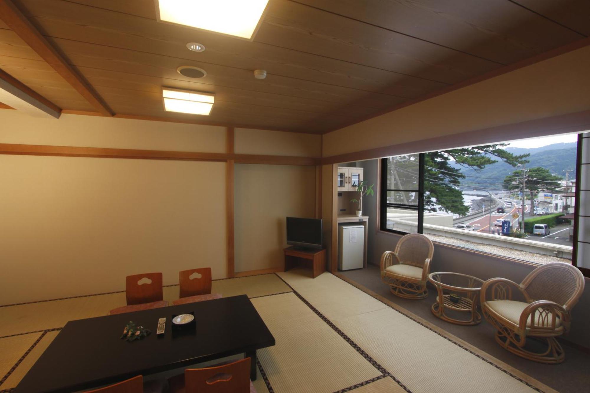 Hotel New Tomiyoshi Atami  Esterno foto