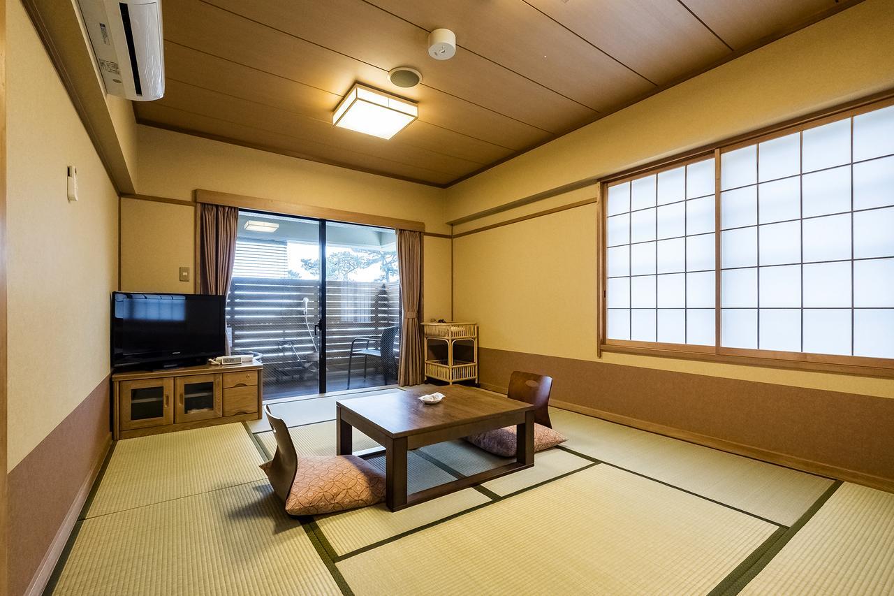 Hotel New Tomiyoshi Atami  Esterno foto